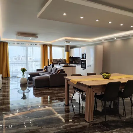 شقة Luxury Sanap Heights With Communal Pool