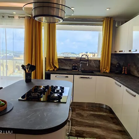 Luxury Sanap Heights With Communal Pool * Sannat